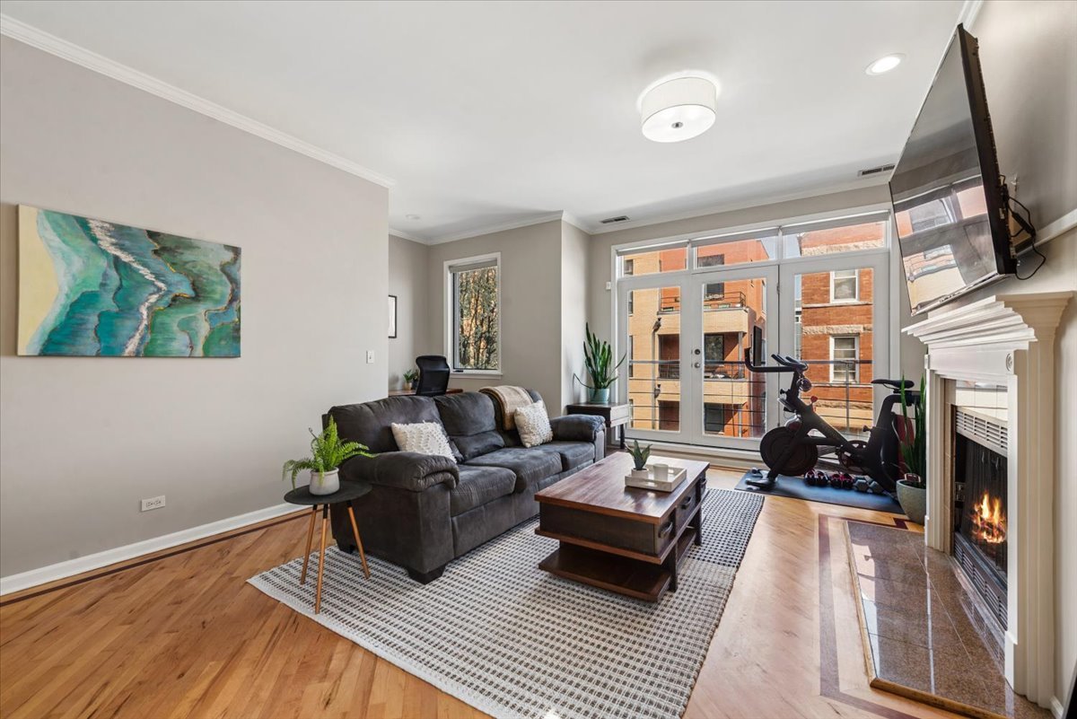 1517 W Fry Street Unit: 2