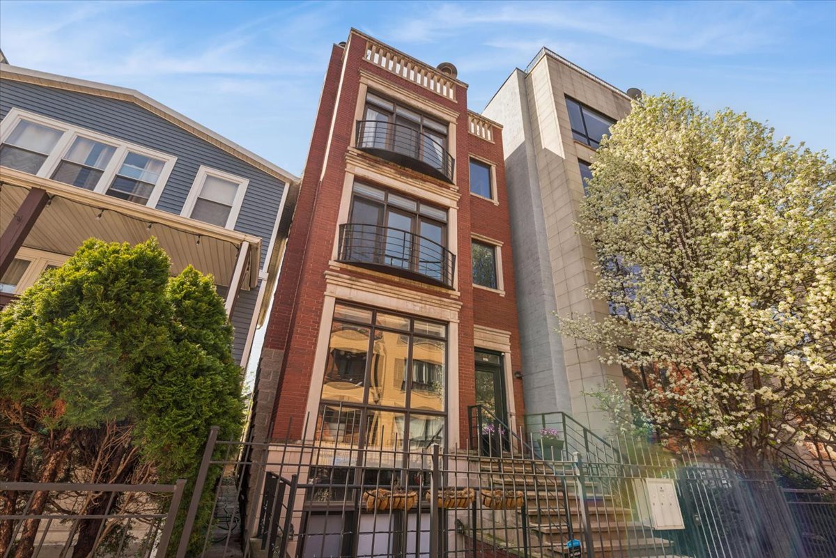 1517 W Fry Street Unit: 2