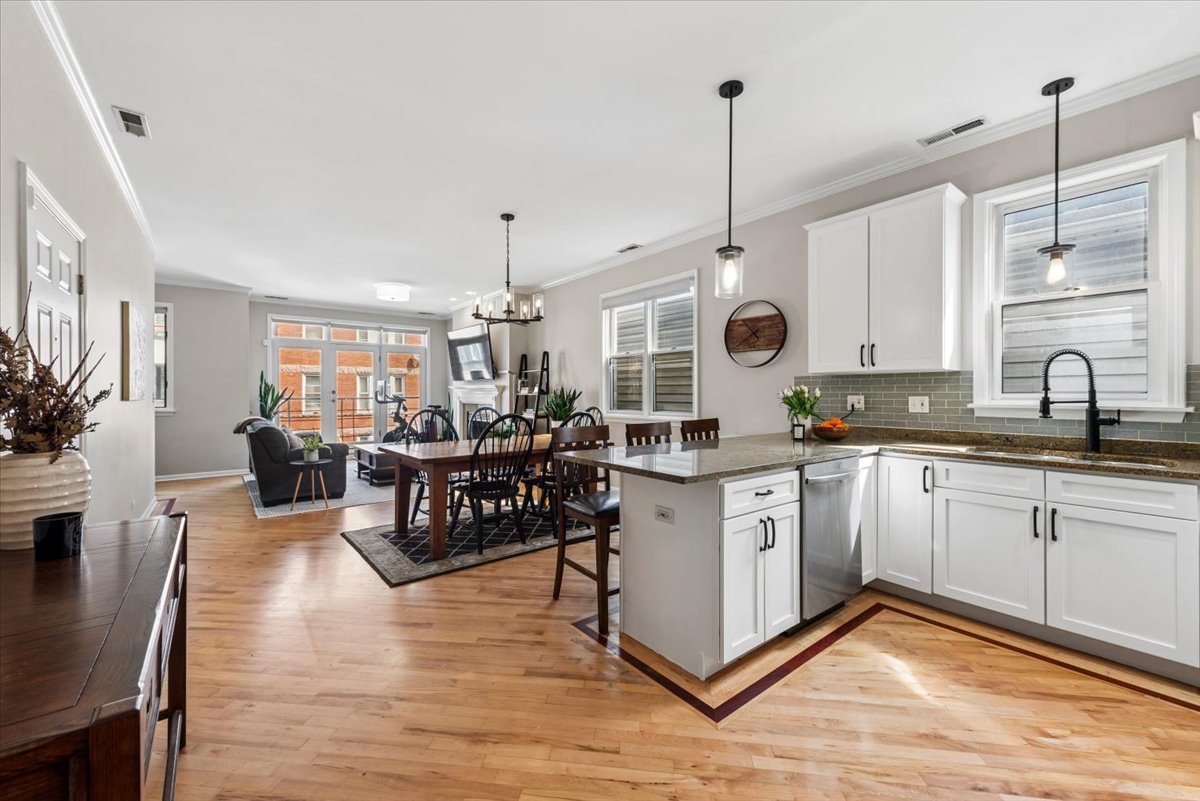 1517 W Fry Street Unit: 2