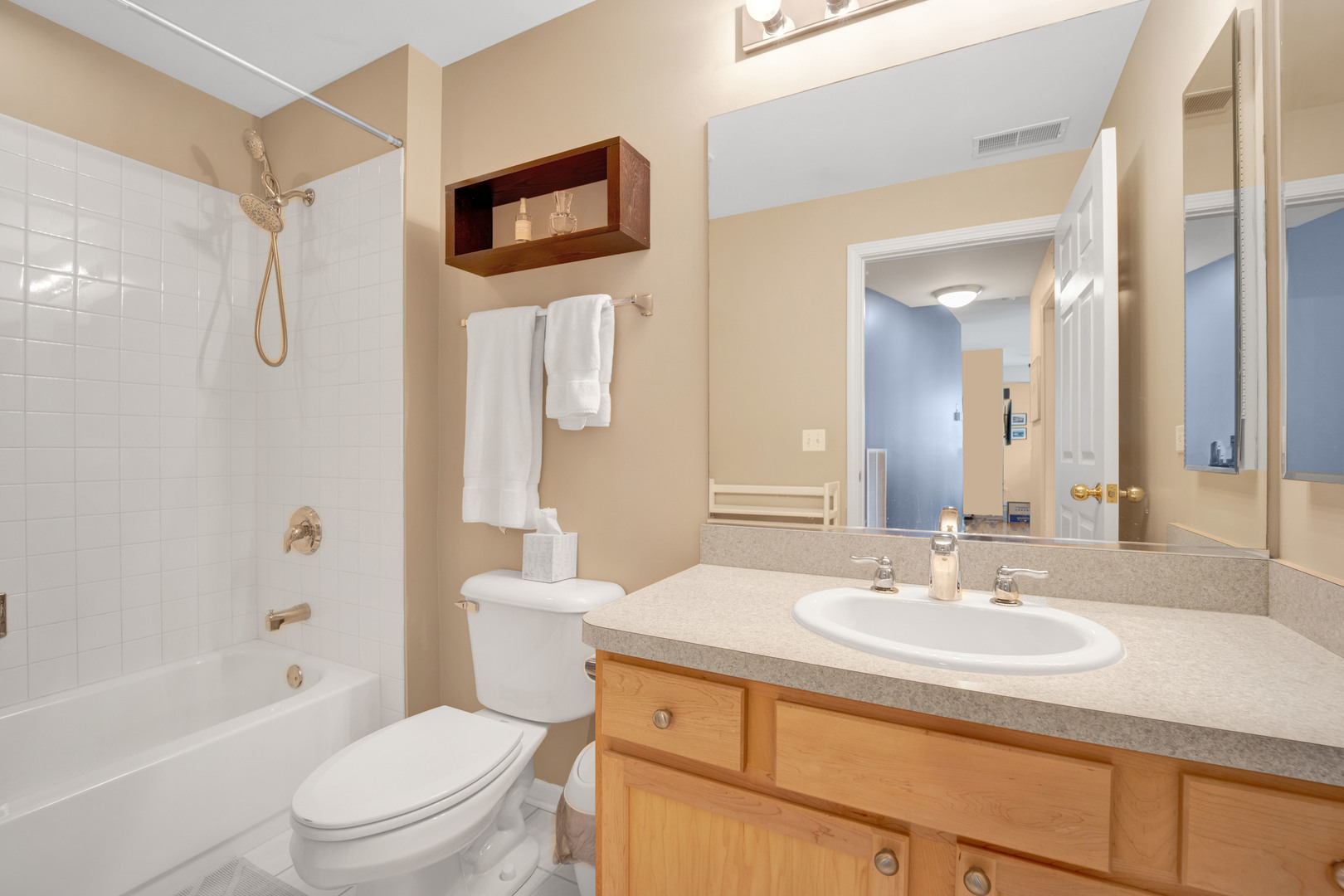 343 W Old Town Court Unit: 504