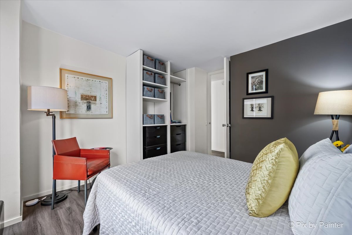 900 N LAKE SHORE Drive Unit: 2303