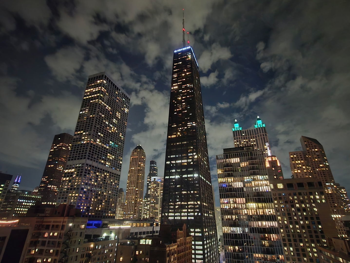 900 N LAKE SHORE Drive Unit: 2303