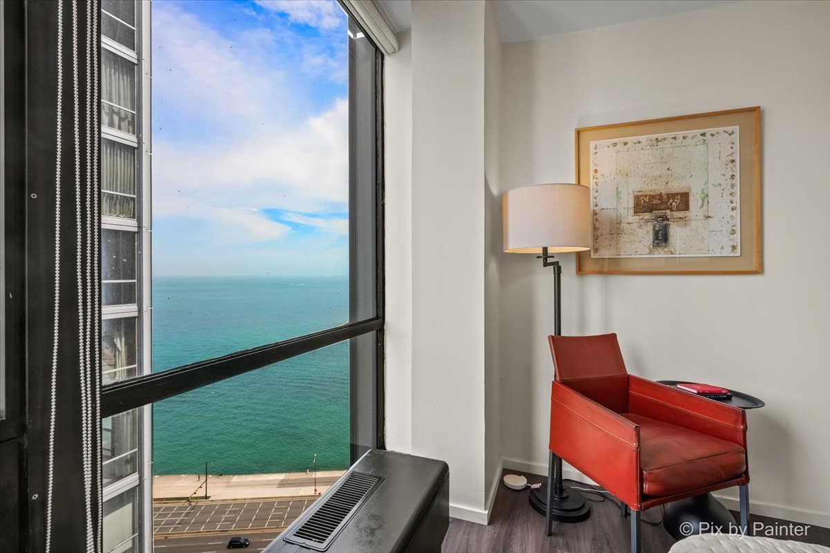 900 N LAKE SHORE Drive Unit: 2303