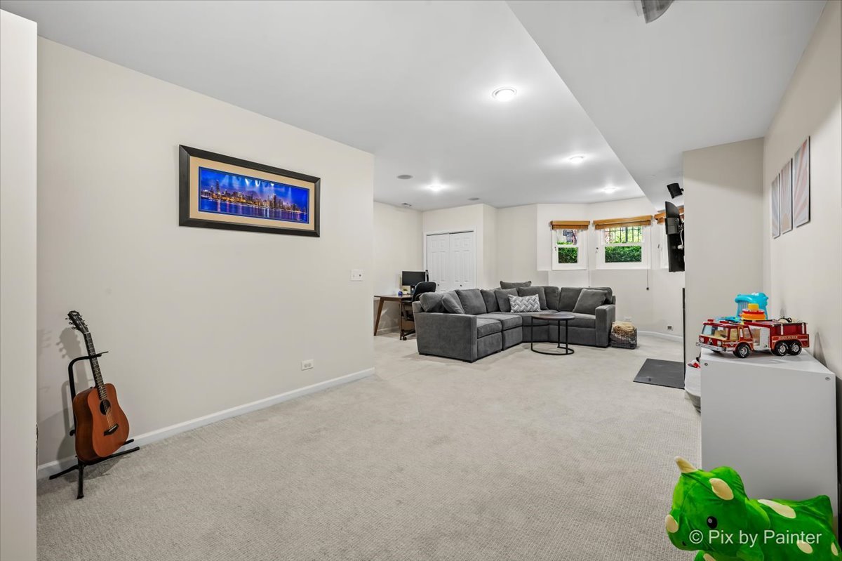 1520 W HENDERSON Street Unit: 1