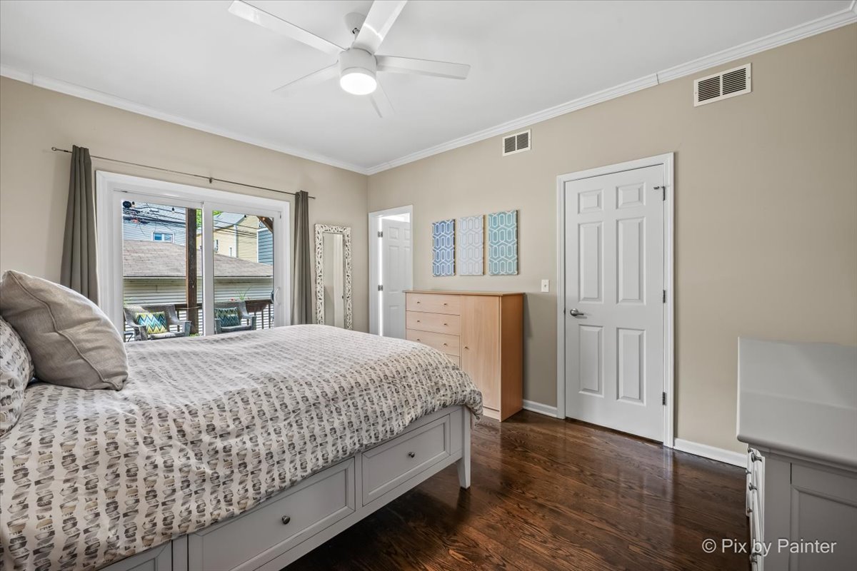 1520 W HENDERSON Street Unit: 1