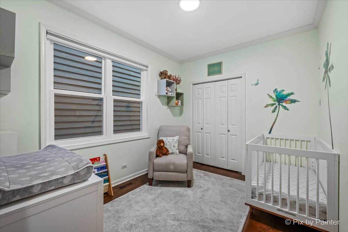 1520 W HENDERSON Street Unit: 1
