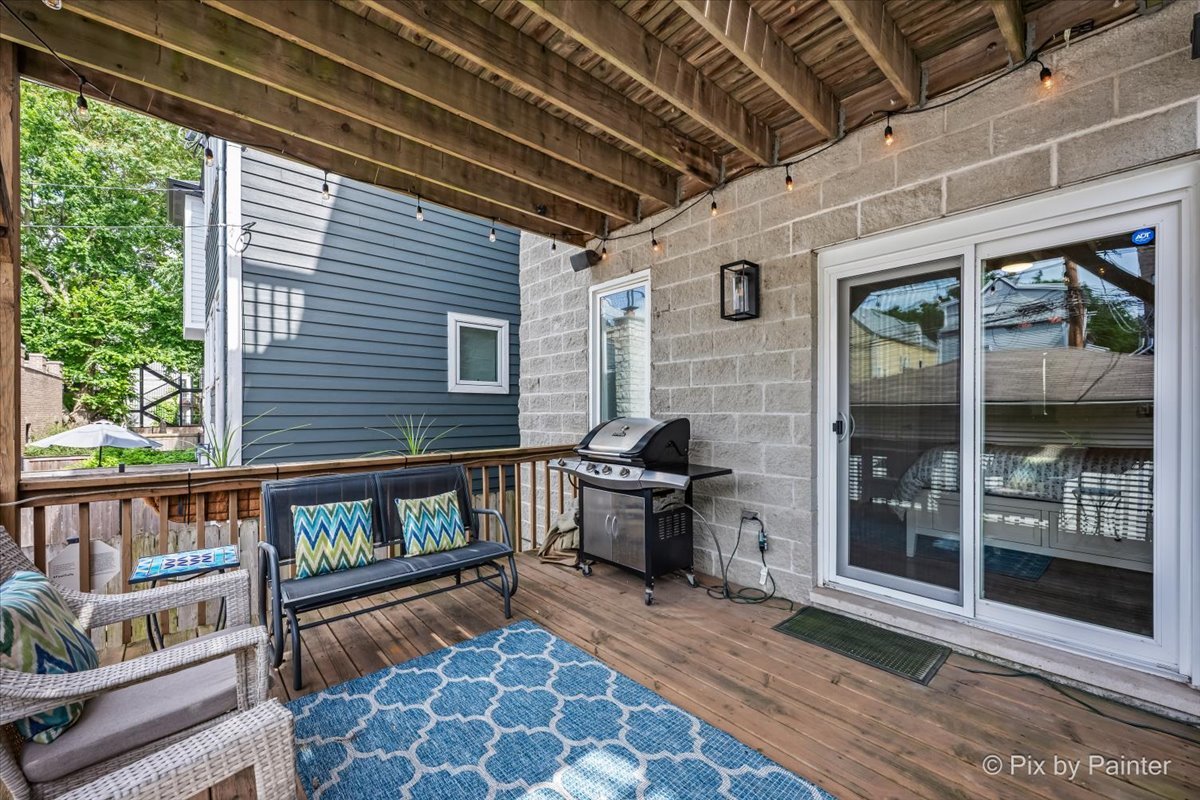 1520 W HENDERSON Street Unit: 1