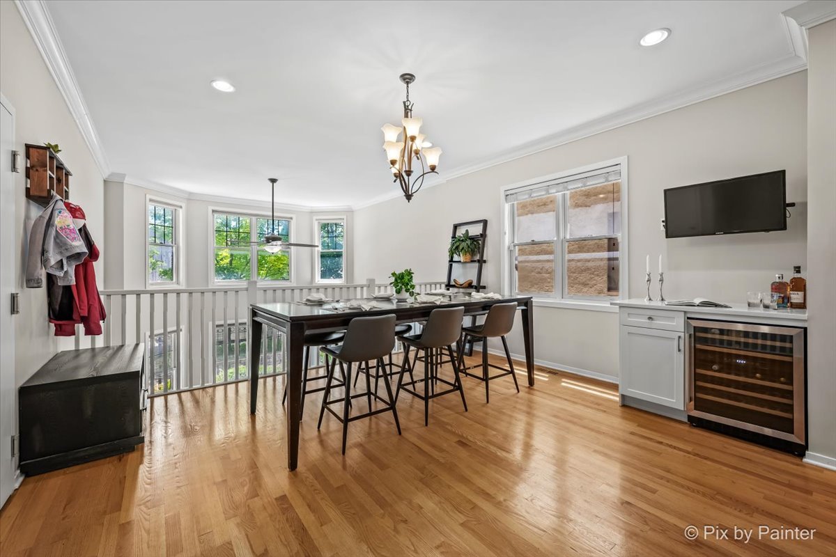 2756 N Wolcott Avenue Unit: 1S