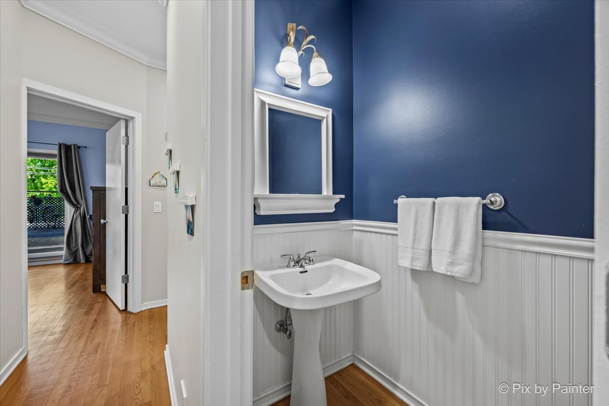 2756 N Wolcott Avenue Unit: 1S
