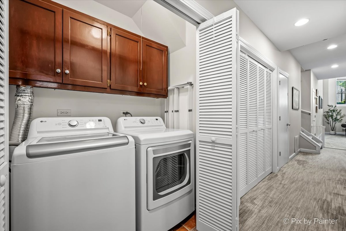 2756 N Wolcott Avenue Unit: 1S