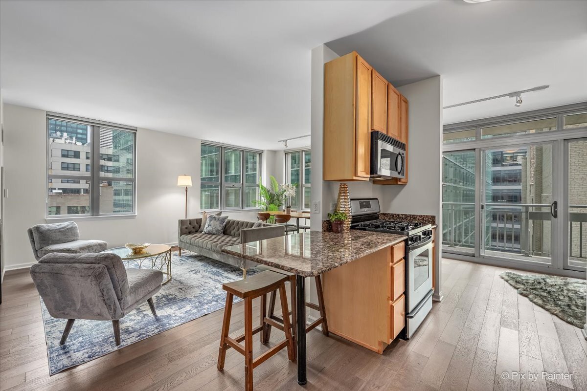 125 S Jefferson Street Unit: 907