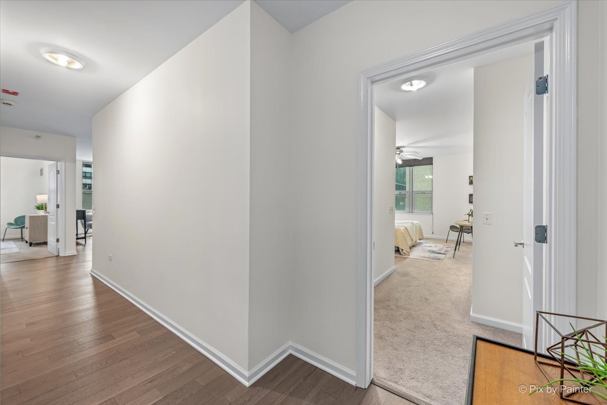 125 S Jefferson Street Unit: 907