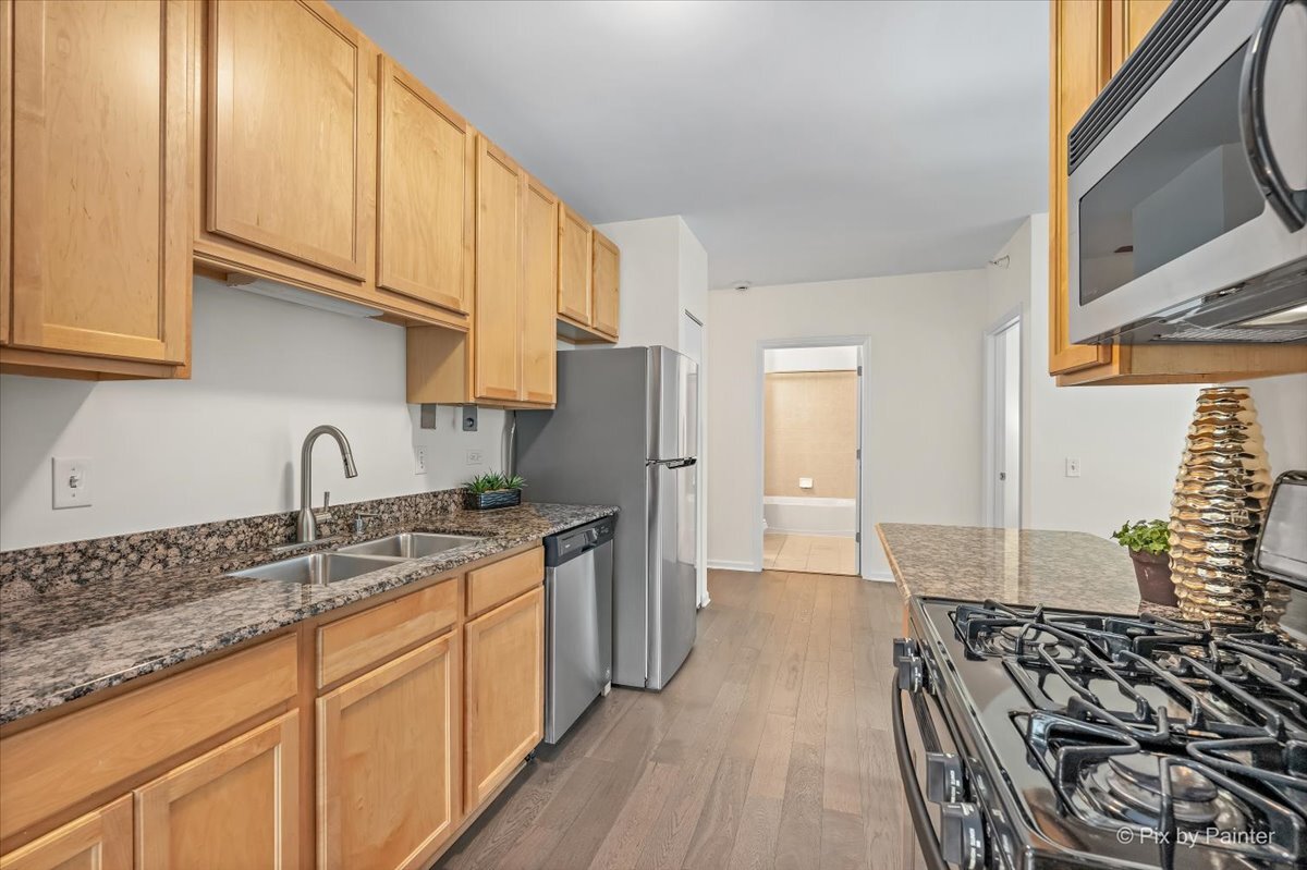 125 S Jefferson Street Unit: 907