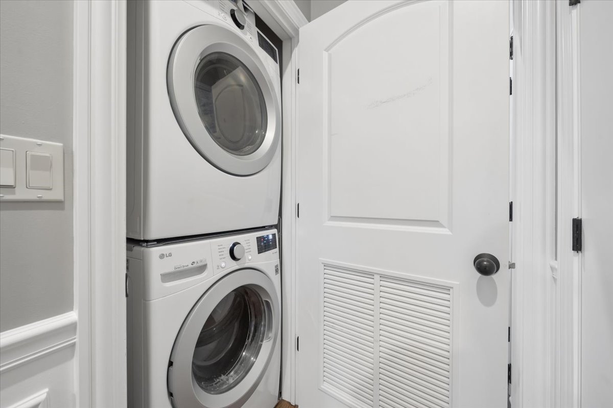 1130 W Diversey Parkway Unit: 4W