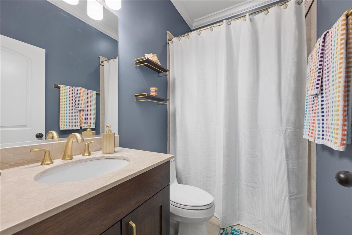 1130 W Diversey Parkway Unit: 4W