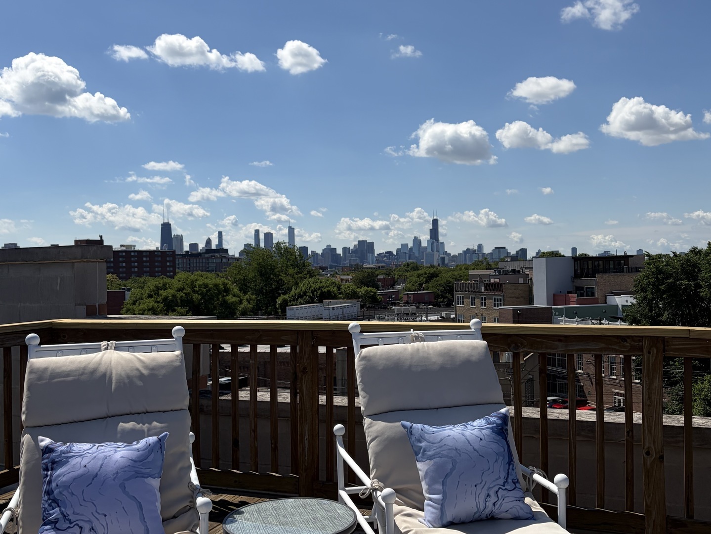 1130 W Diversey Parkway Unit: 4W