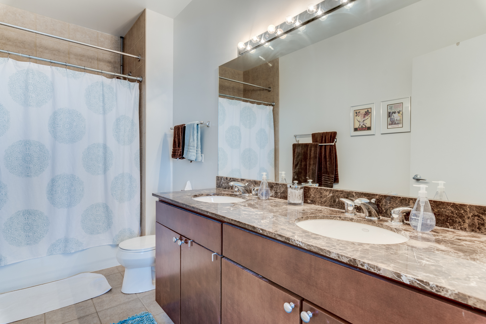 700 N Larrabee Street Unit: 1401