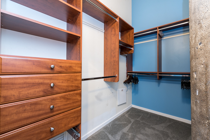 1735 N Paulina Street Unit: 206