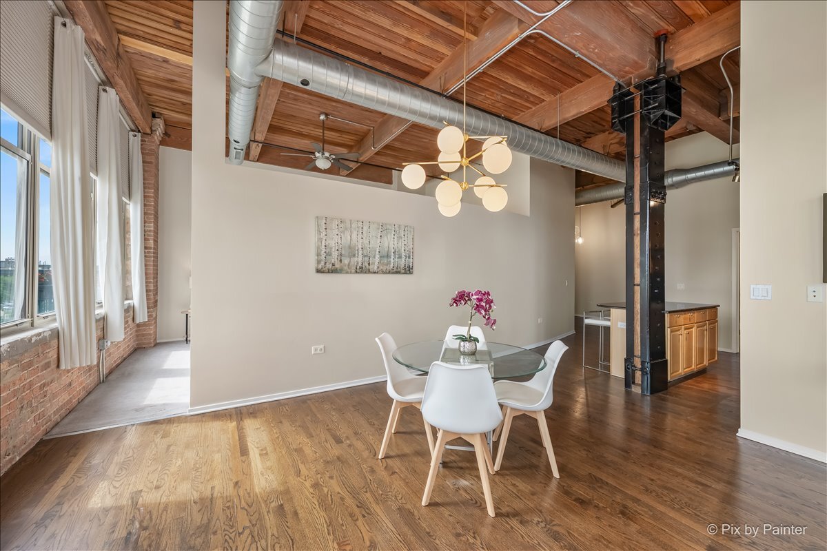 1500 W MONROE Street Unit: 422