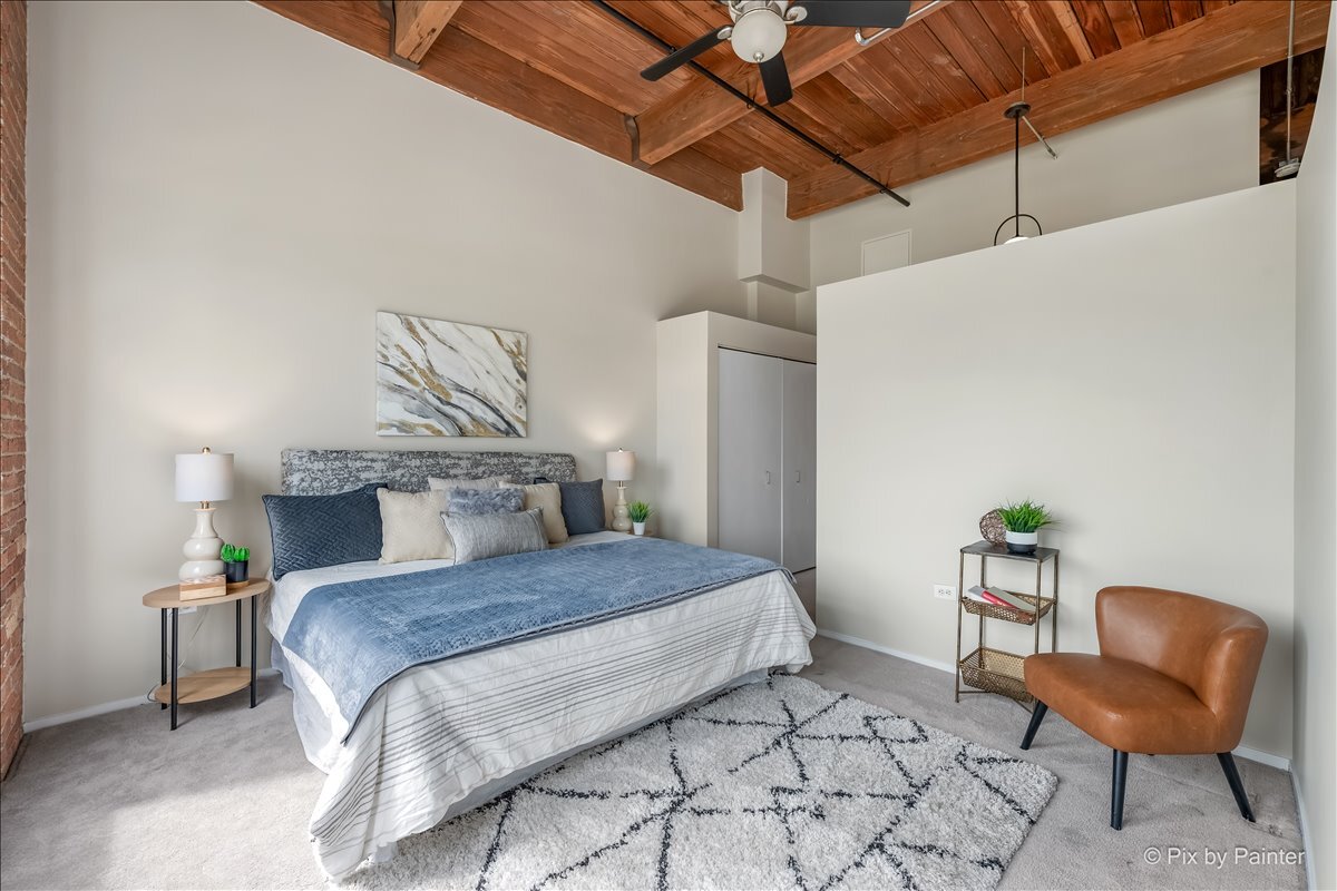 1500 W MONROE Street Unit: 422