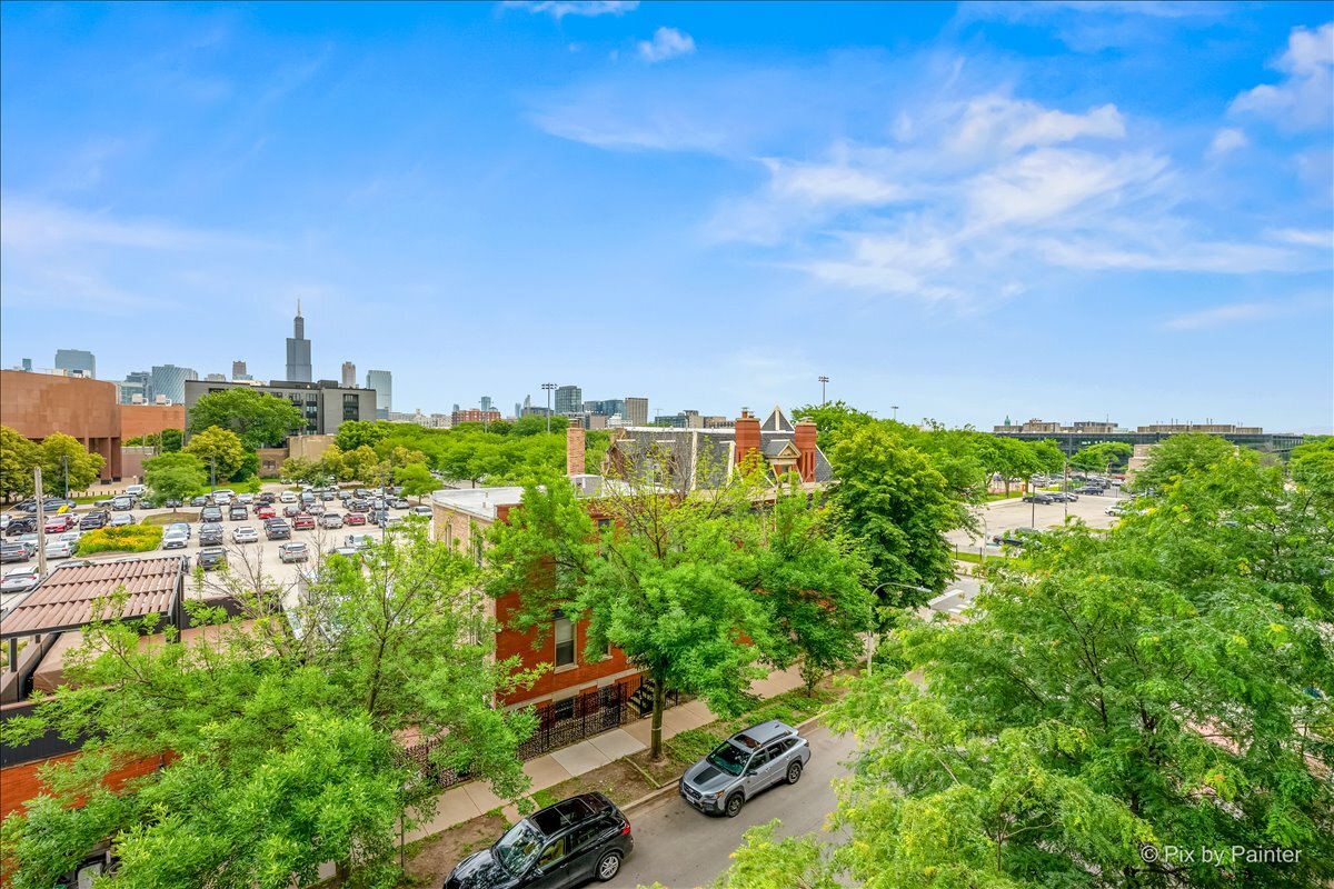 1500 W MONROE Street Unit: 422