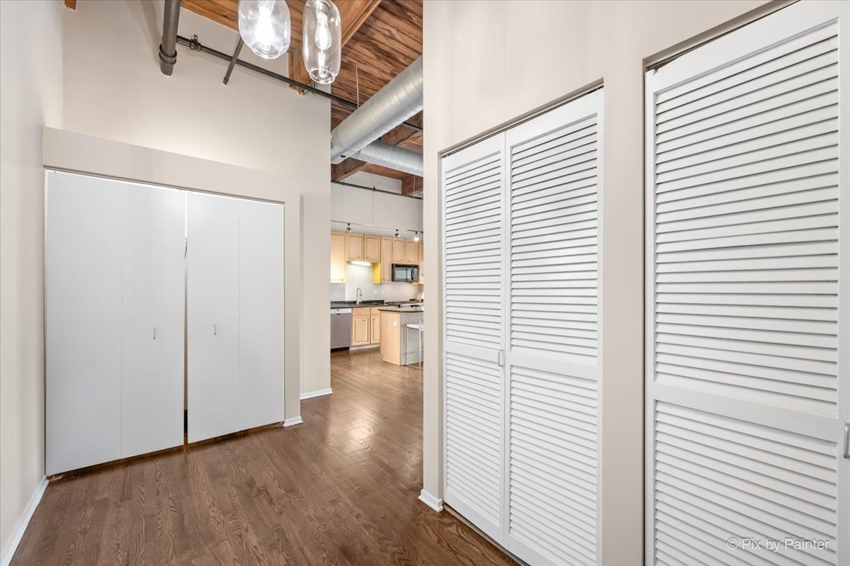 1500 W MONROE Street Unit: 422