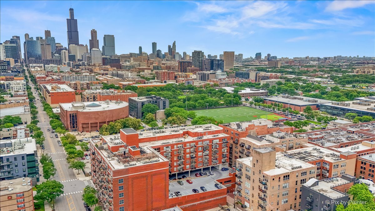 1500 W MONROE Street Unit: 422
