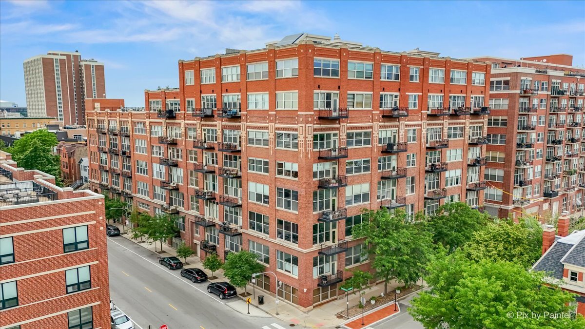 1500 W MONROE Street Unit: 422