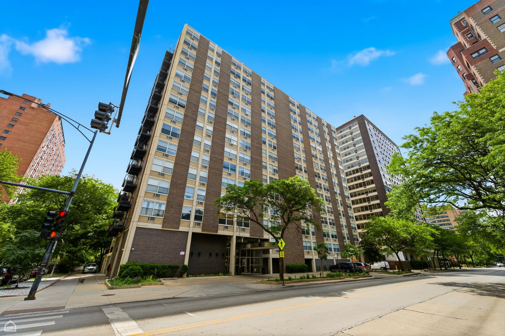 3033 N Sheridan Road Unit: 1609