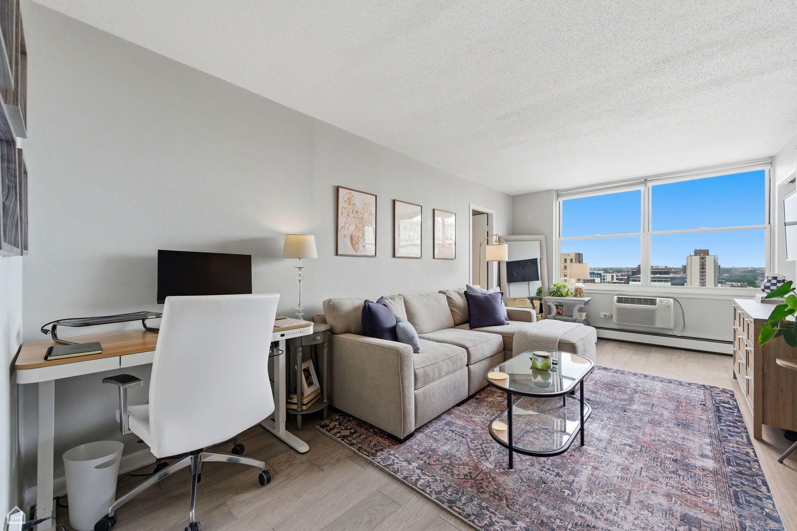 3033 N Sheridan Road Unit: 1609