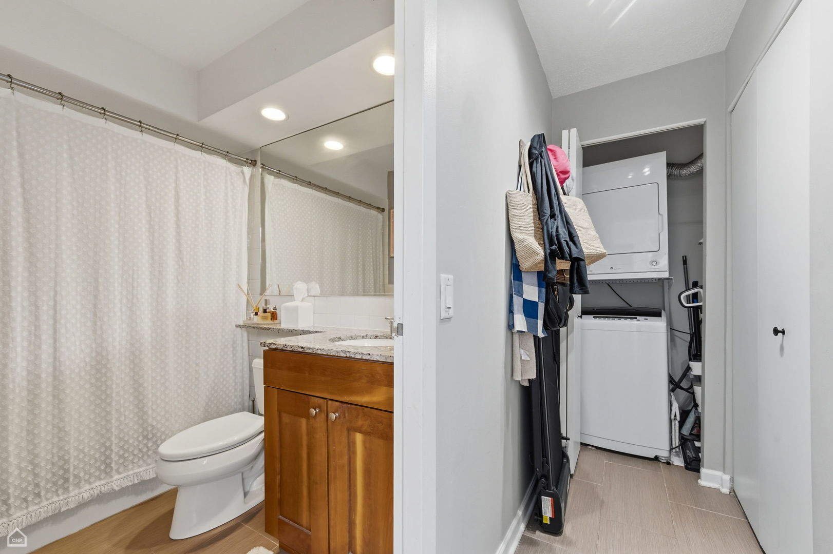 3033 N Sheridan Road Unit: 1609