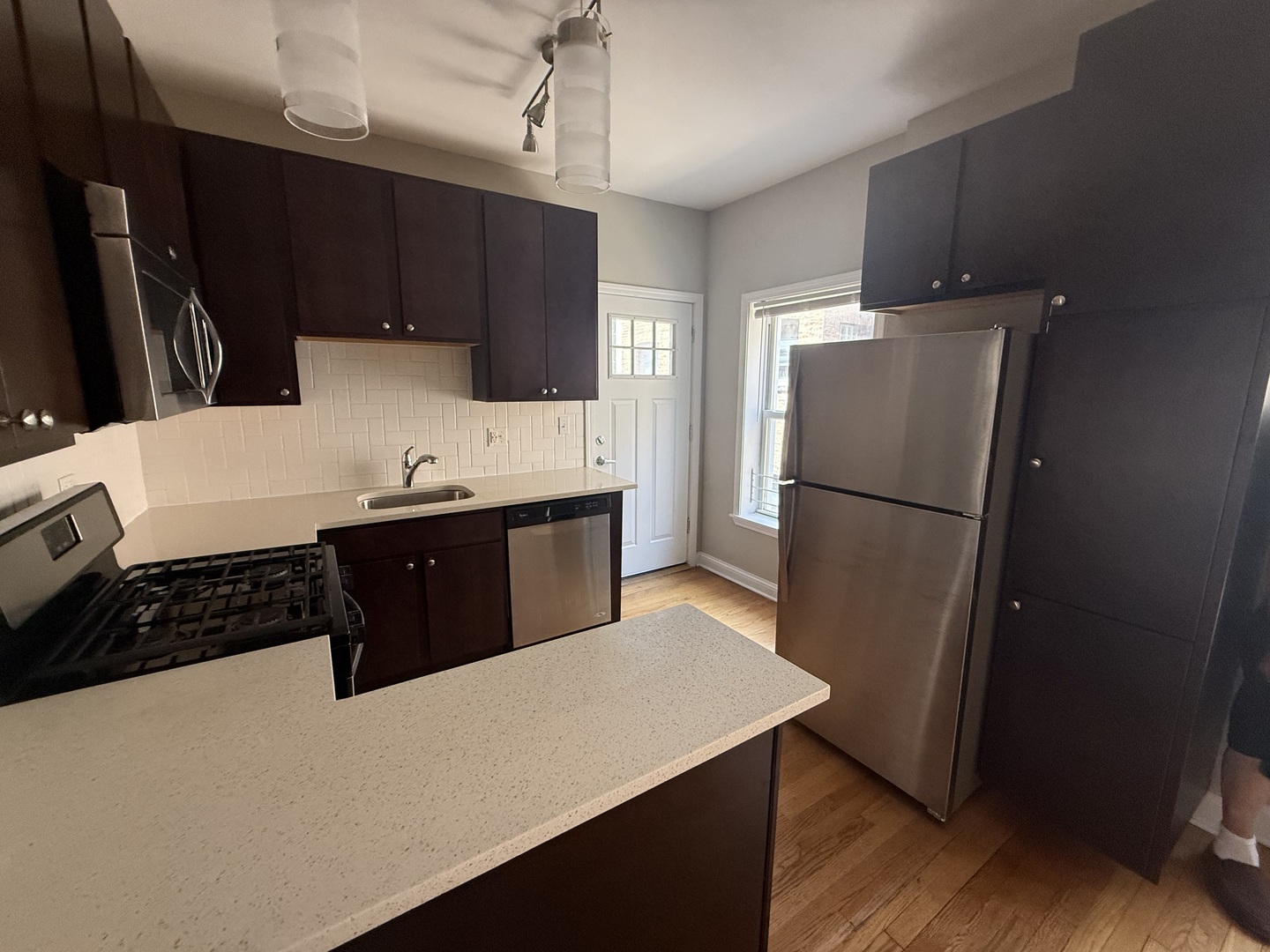 836 E 53rd Street Unit: 3N