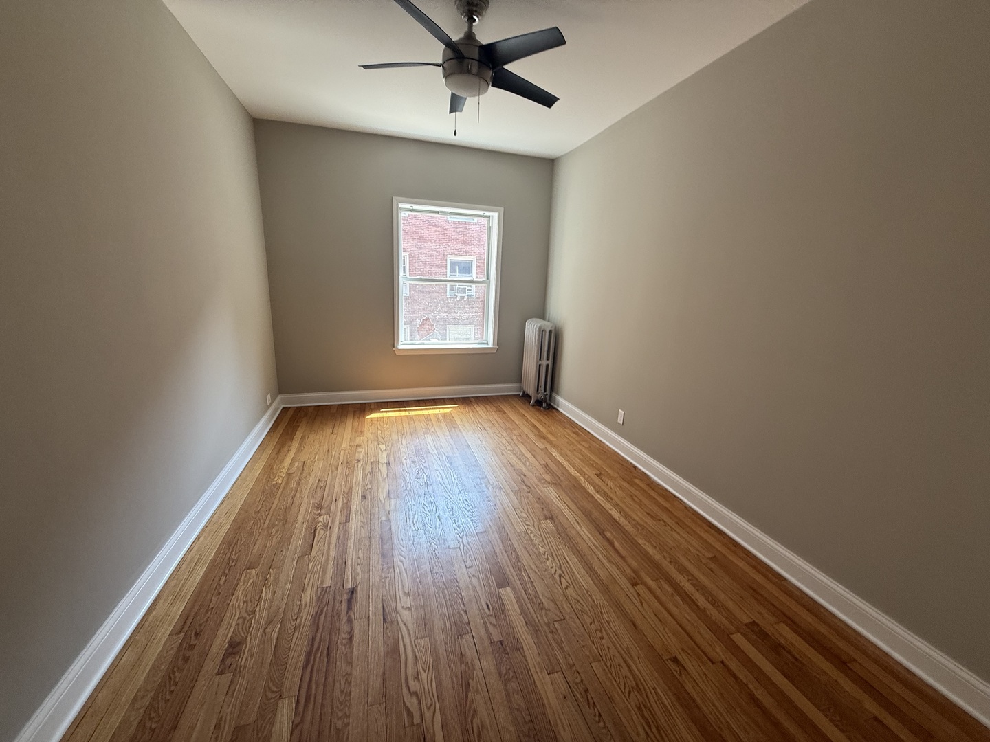 836 E 53rd Street Unit: 3N