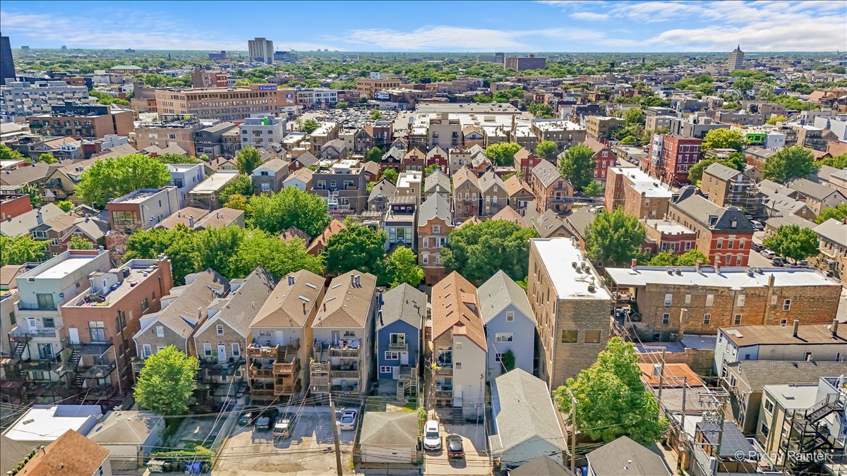 1347 N Greenview Avenue Unit: 1F