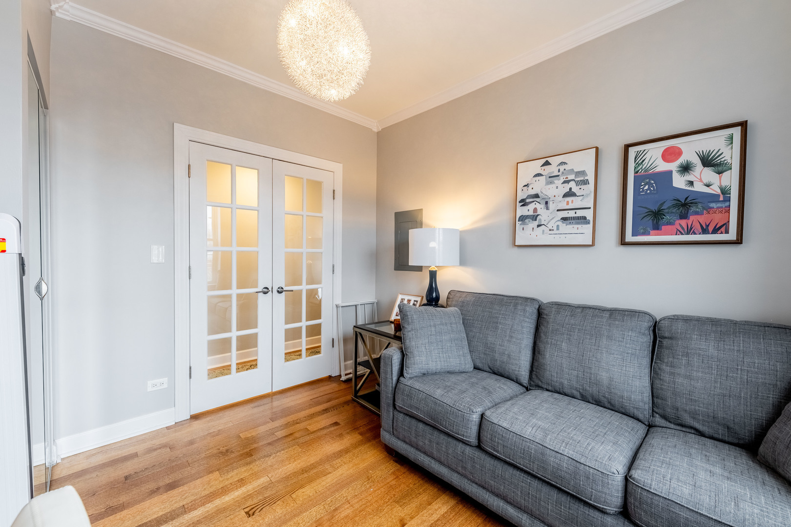3214 W Berteau Avenue Unit: 2