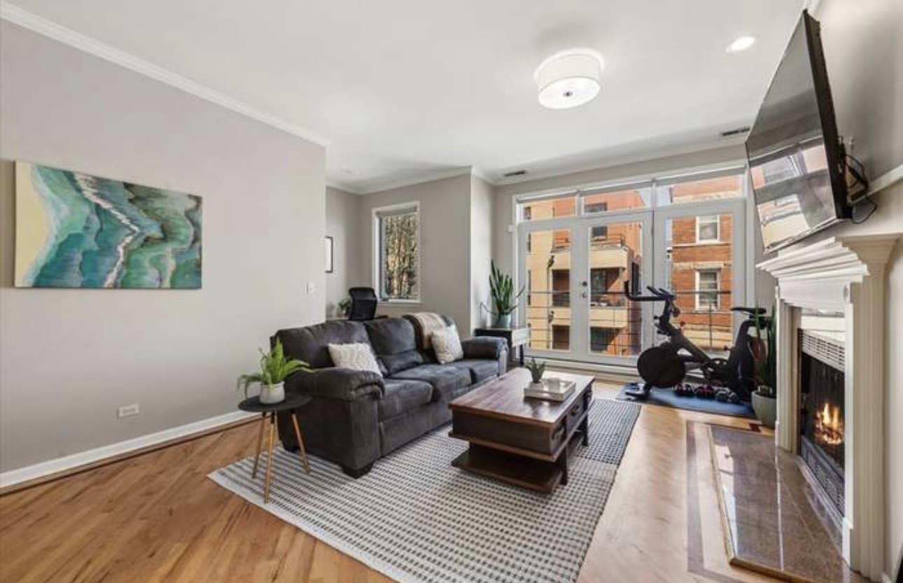 1517 W Fry Street Unit: 2