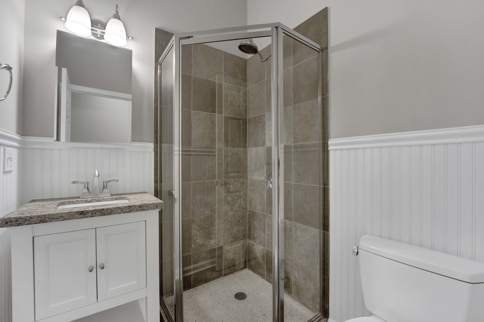 1517 W Fry Street Unit: 2