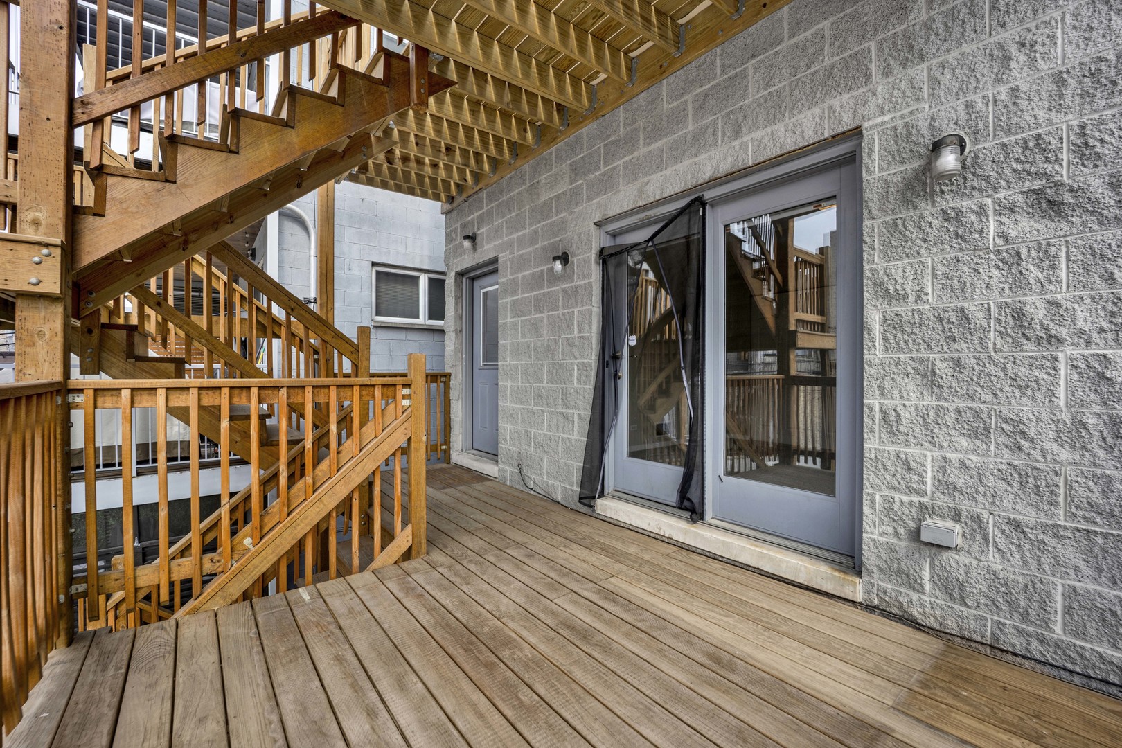 1517 W Fry Street Unit: 2