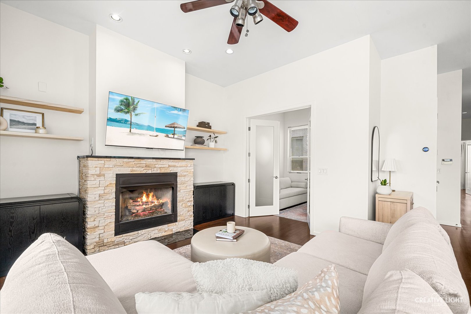 1725 N Western Avenue Unit: 4