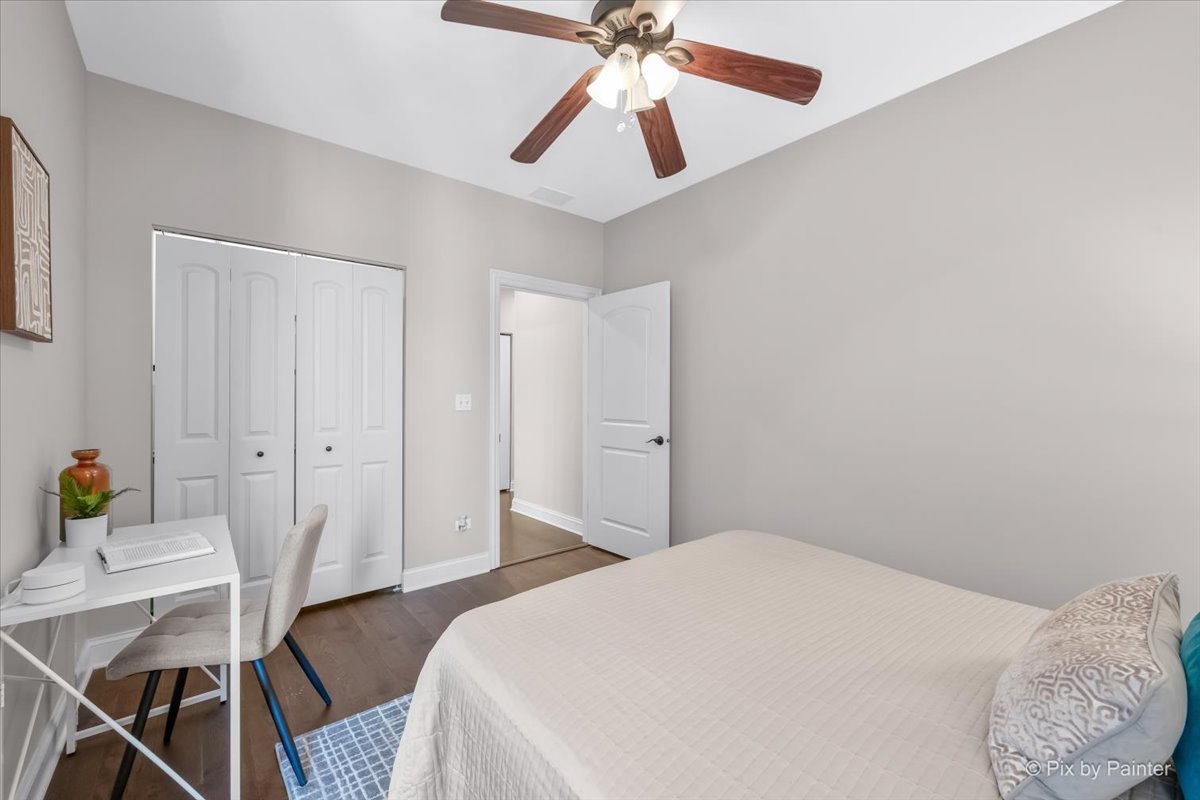 4950 N Western Avenue Unit: 4L