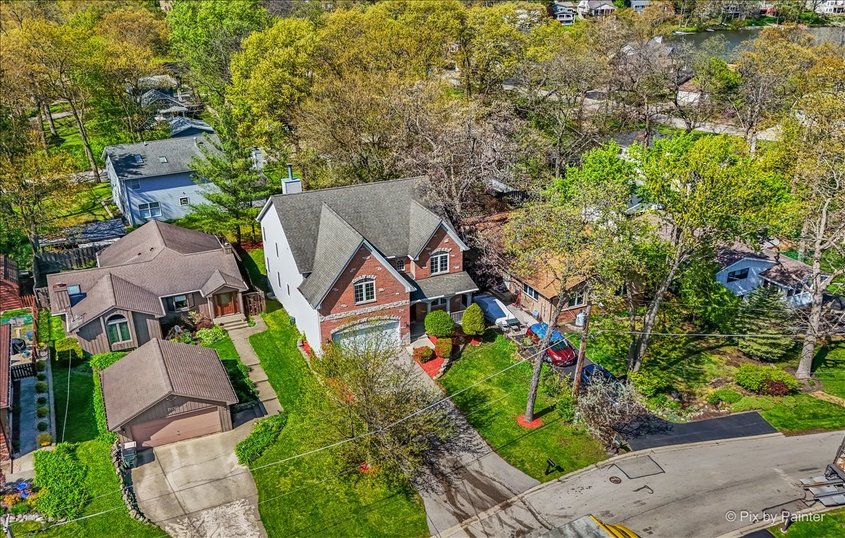 21428 W Crescent Drive