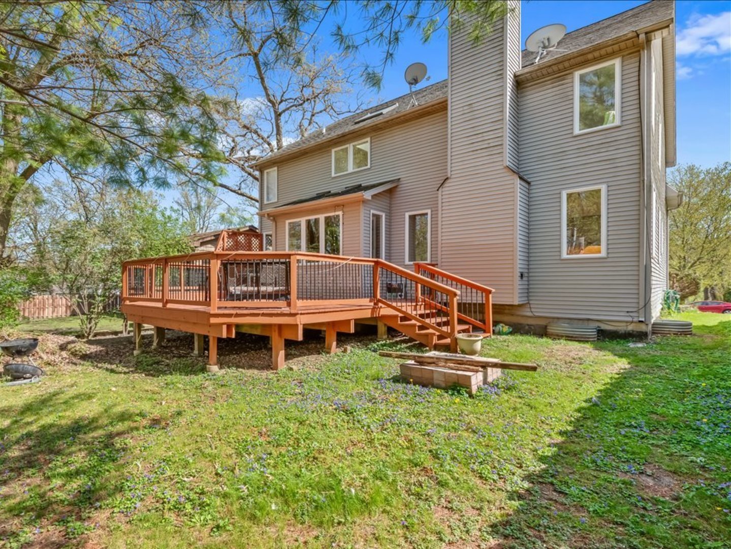 21428 W Crescent Drive