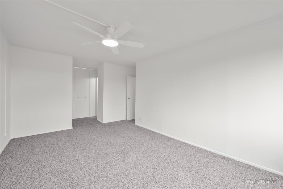 6933 N Kedzie Avenue Unit: 405