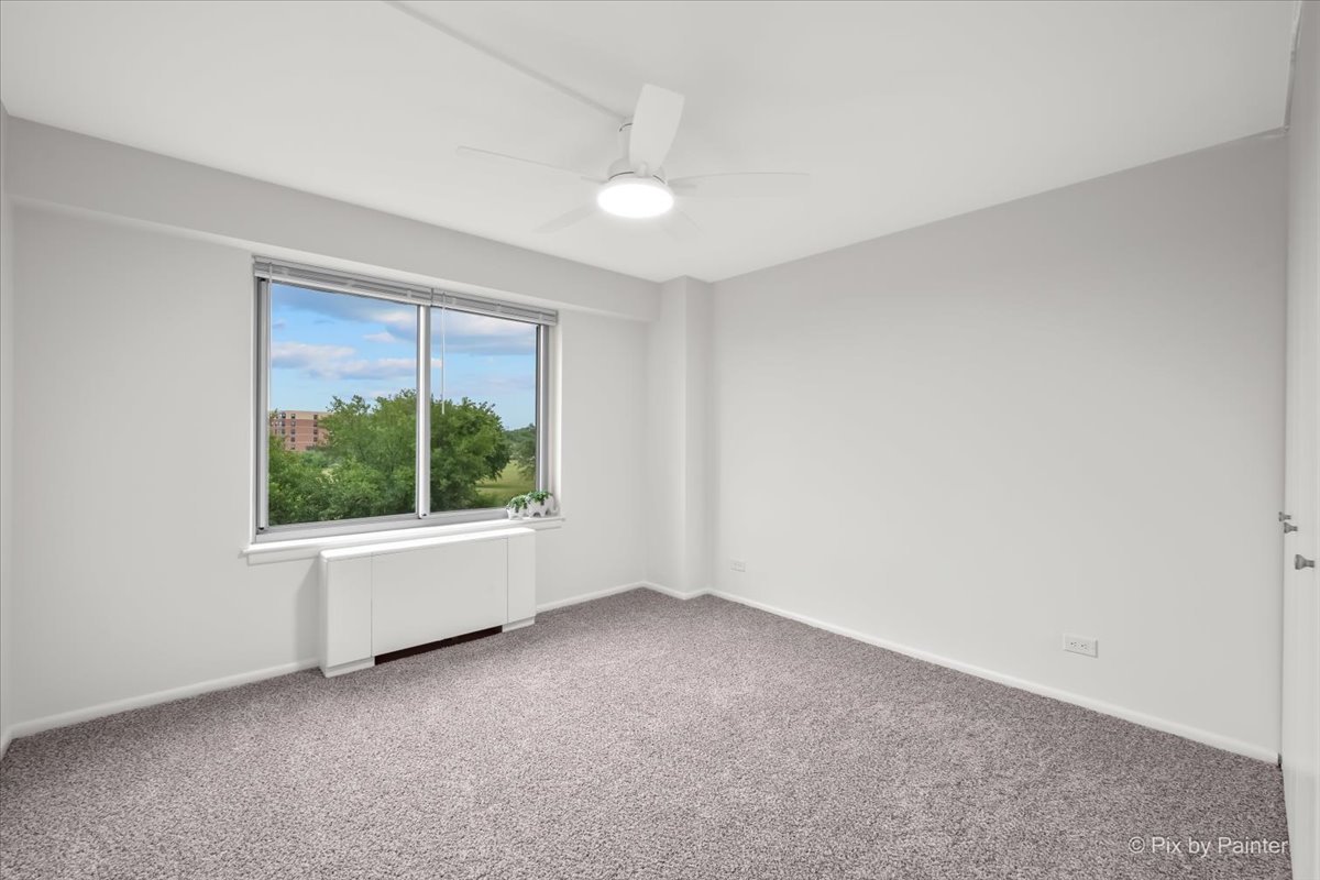 6933 N Kedzie Avenue Unit: 405