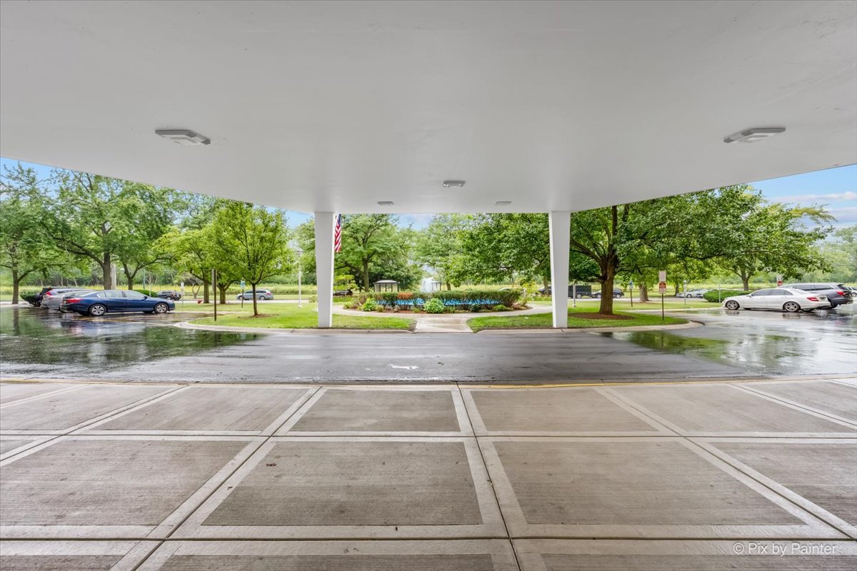 6933 N Kedzie Avenue Unit: 405