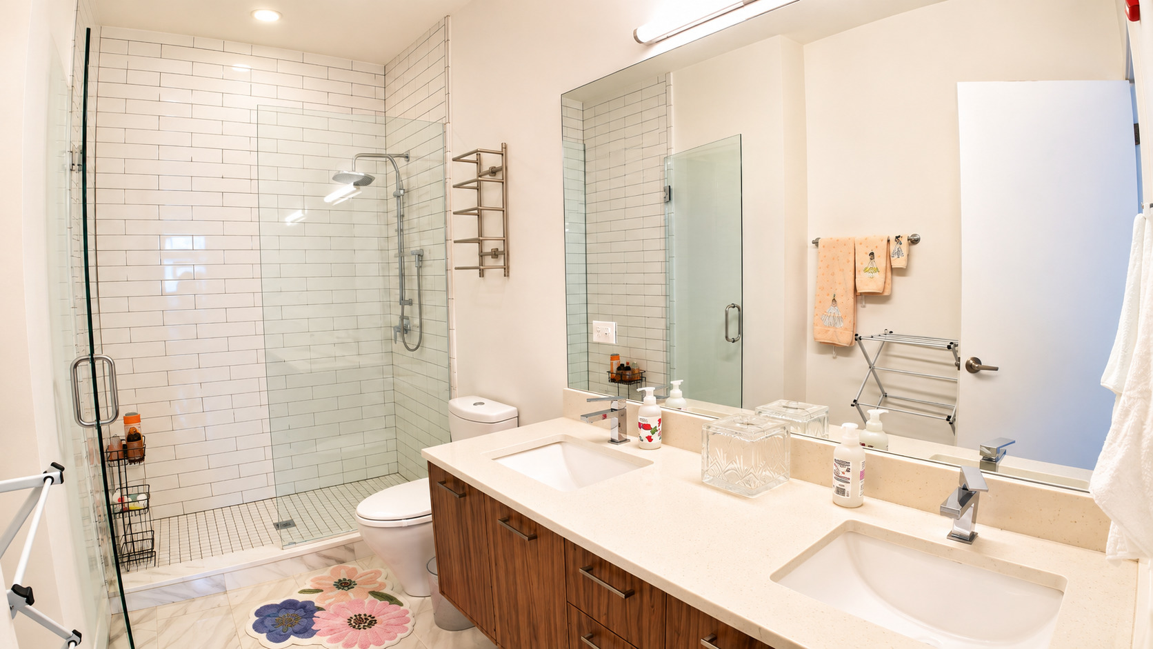 1121 Greenleaf Avenue Unit: 304