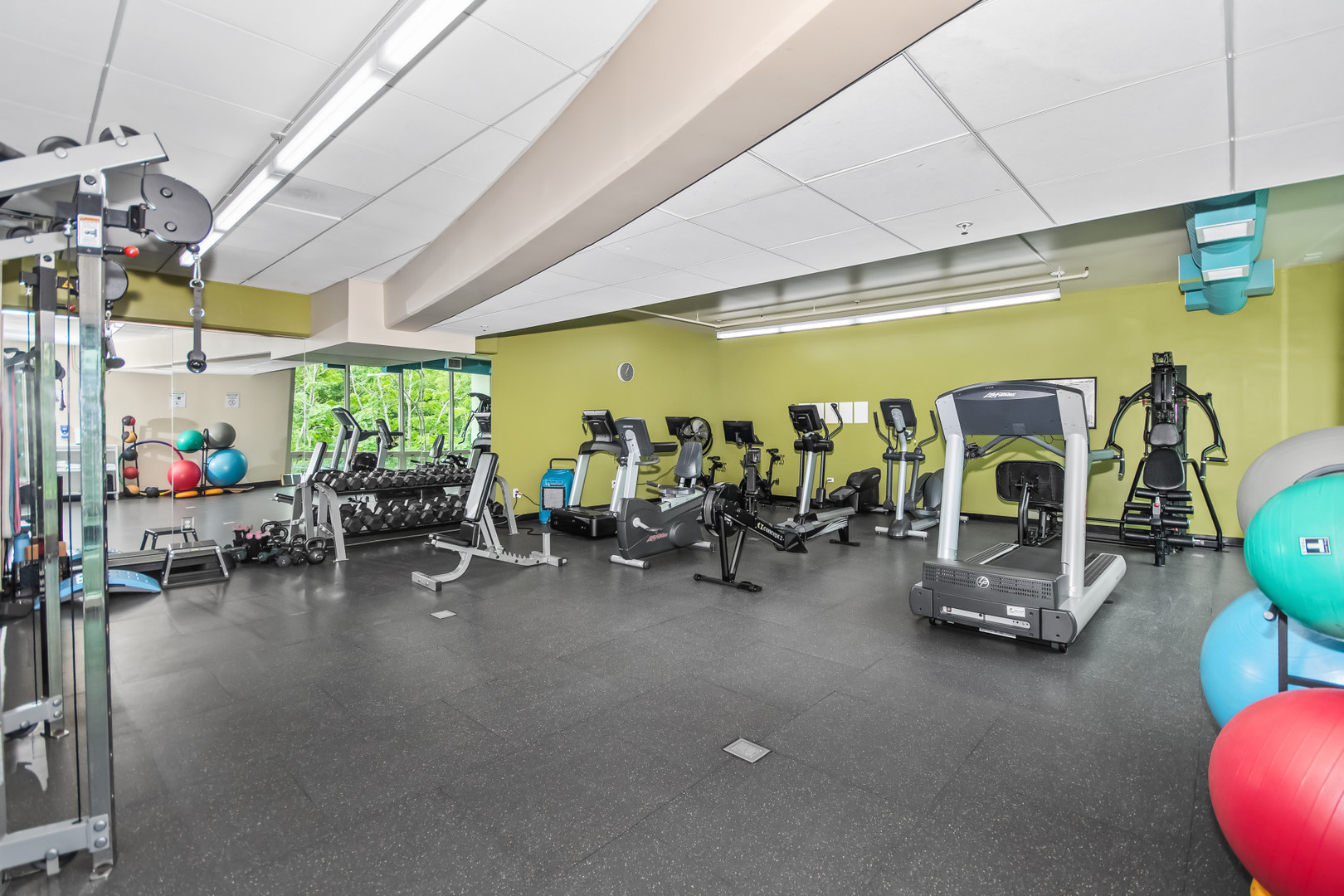 1570 Elmwood Avenue Unit: 705