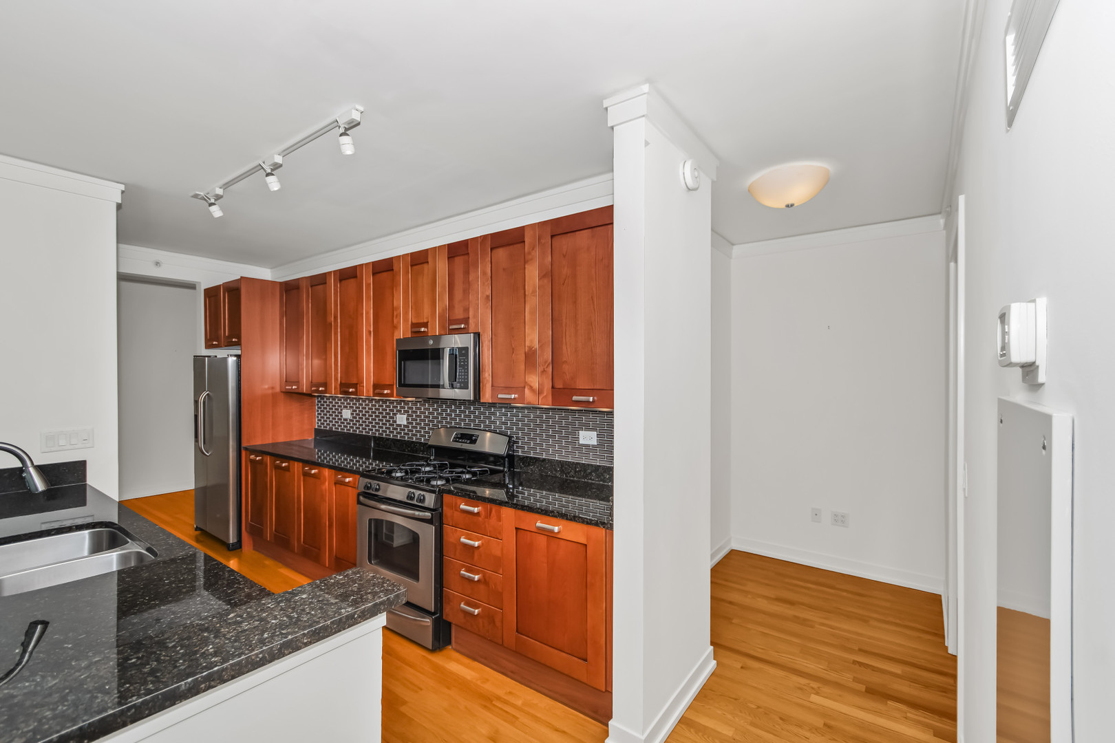 1570 Elmwood Avenue Unit: 705