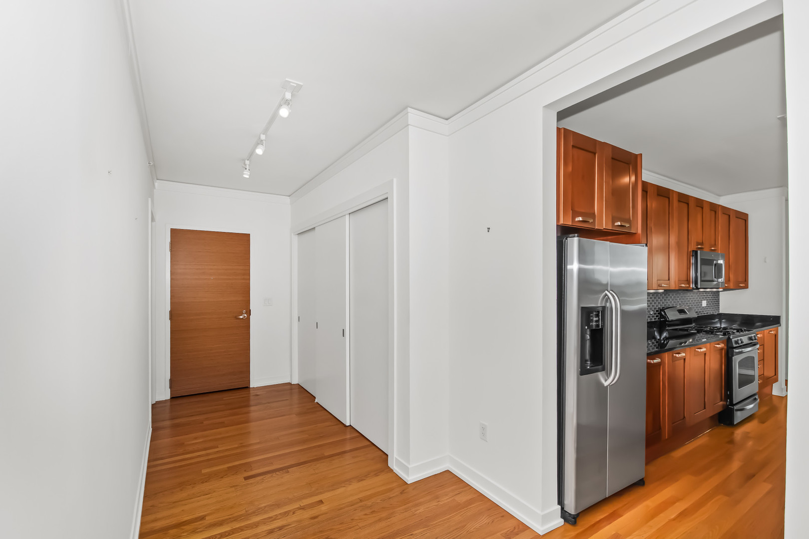 1570 Elmwood Avenue Unit: 705
