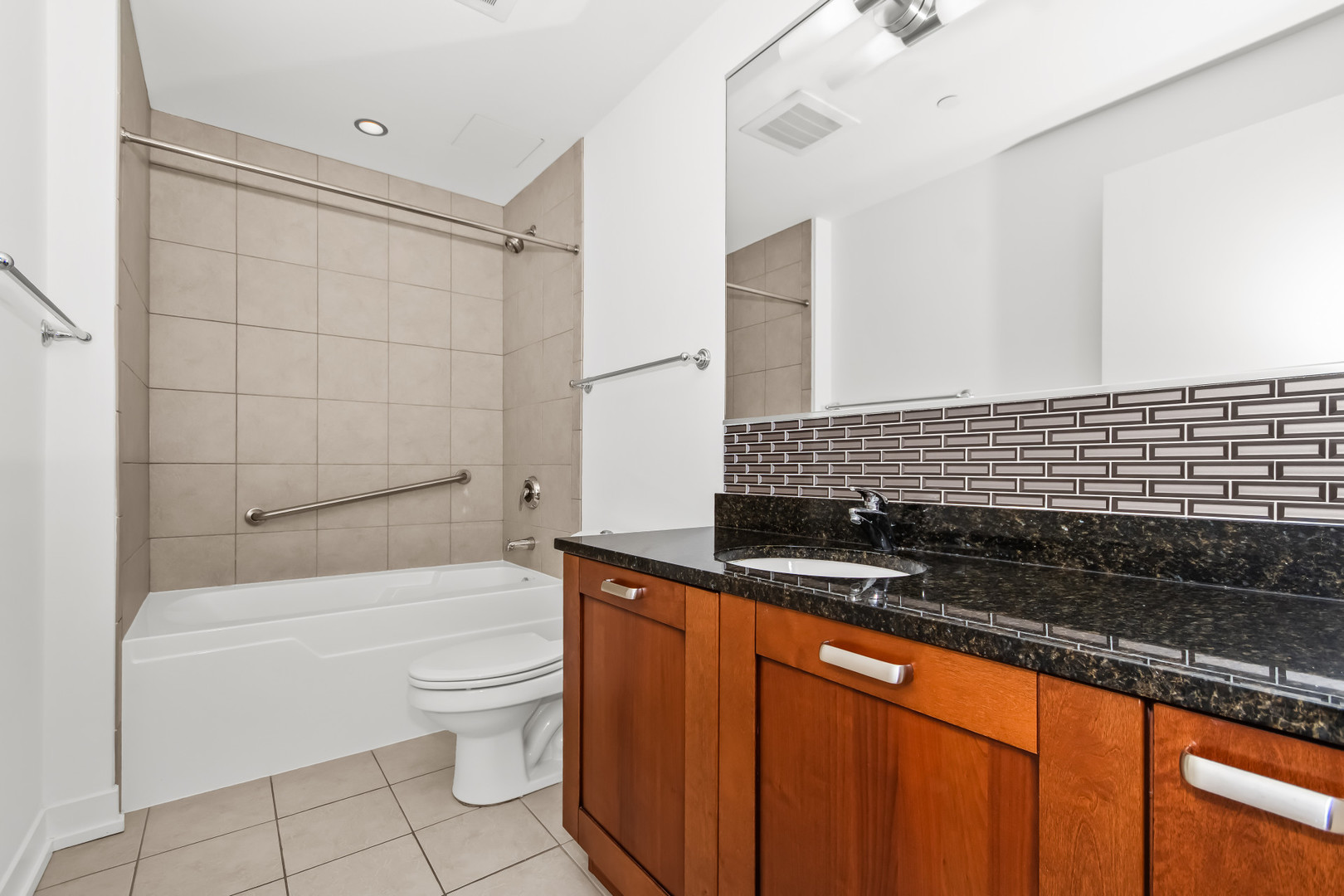 1570 Elmwood Avenue Unit: 705